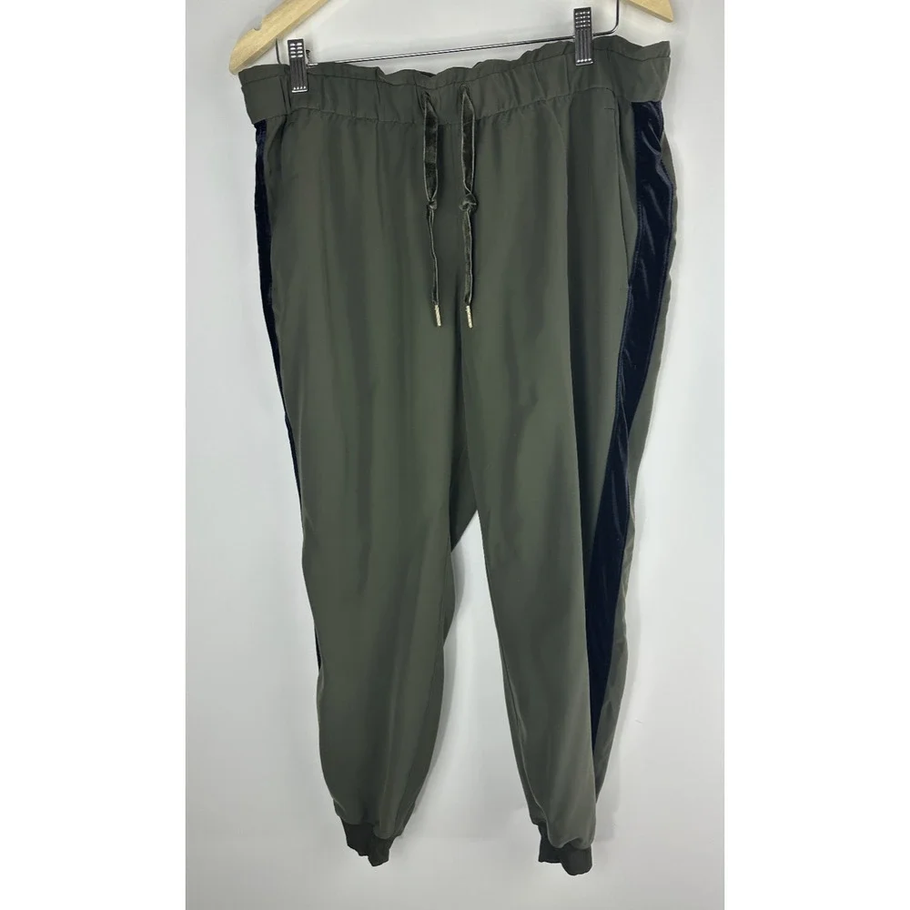 Lululemon On The Fly Jogger Pants Olive Green Black Velvet Trim Women's Size 12 - Picture 2 of 13